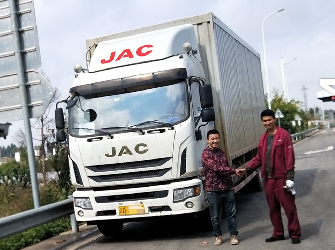 江淮卡友APP幫大忙 江淮輕卡緊急救援保障貨運(yùn)無憂