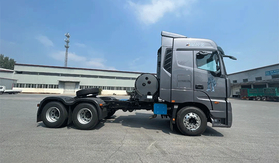 比油車每趟省9000元 歐曼EST 530馬力天然氣重卡給他好“錢景”