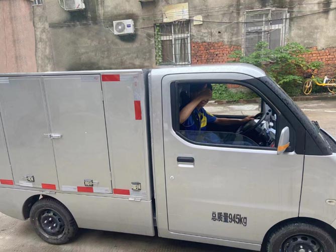 安全舒適、效率高！大力牛魔王D01助力快遞小哥贏戰雙十一