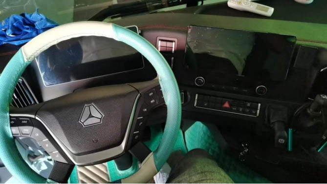 后悔沒早點(diǎn)買！老司機(jī)說開汕德卡G7H 590燃?xì)廛噯务{跑長途超級(jí)爽