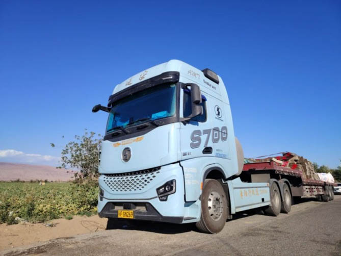 運輸界的“全能選手”  錢師傅力薦延安重卡S700