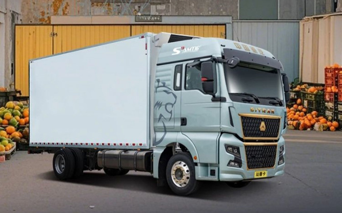 中國重汽汕德卡：“芯”里裝著TA，降本增效兩手抓！